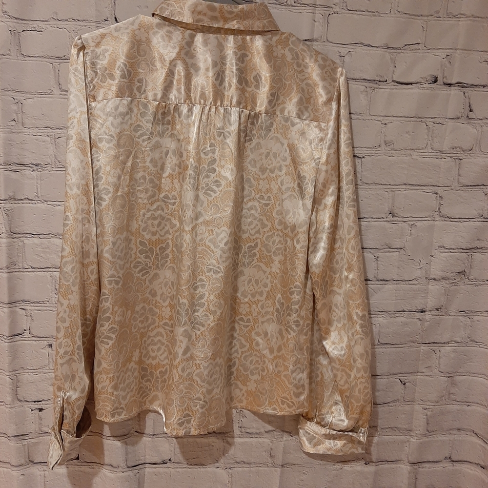 Apostrophe Gray, white and gold long sleeve blouse - Picture 9 of 14